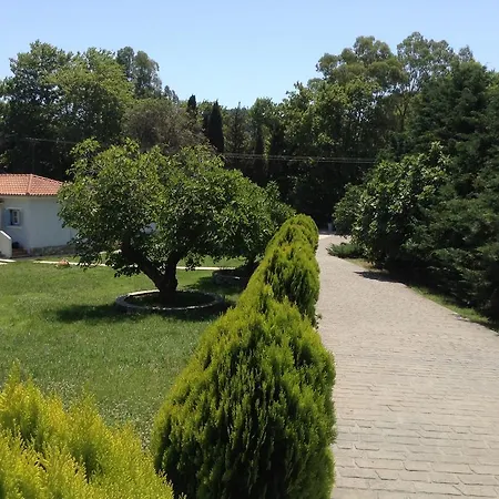 Marialena Village Aparthotel 3*