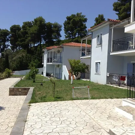 Marialena Village Aparthotel 3*